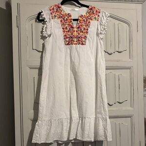 Charming White linen  Dress with embroidered Multicolor Details.  Cute cap aleev